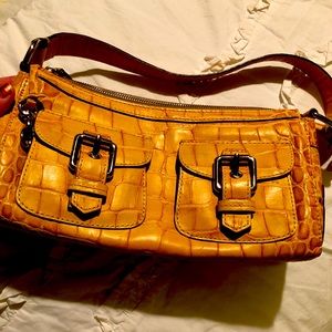 Dooney & Bourke shoulder bag